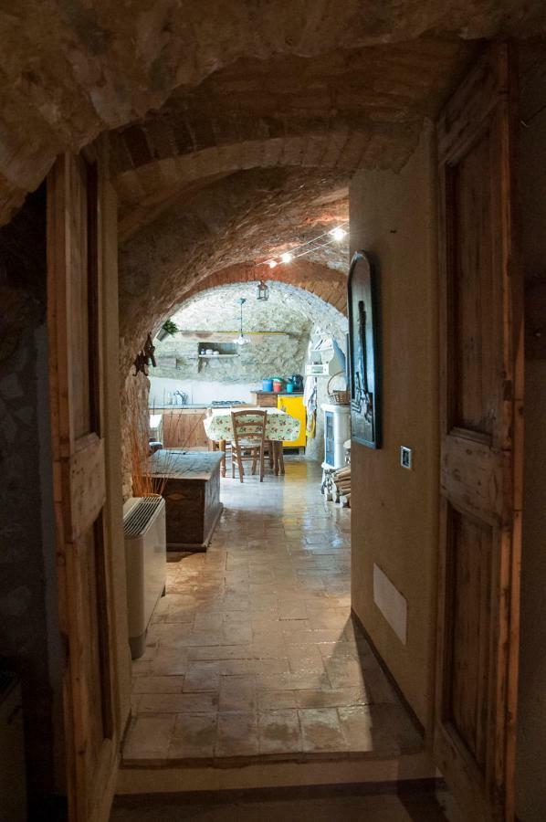 Charming Rustic House Gardone Riviera