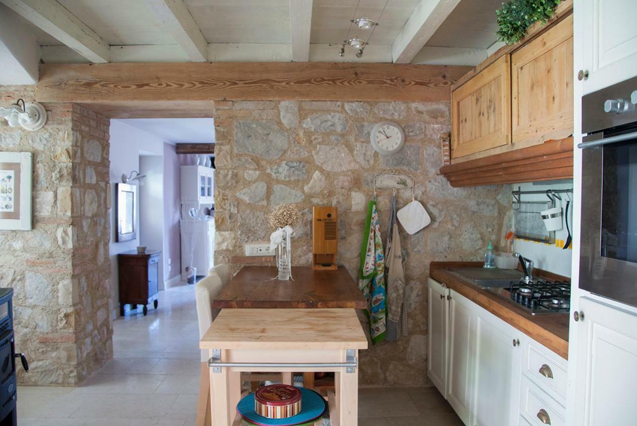 Charming Rustic House * Gardone Riviera